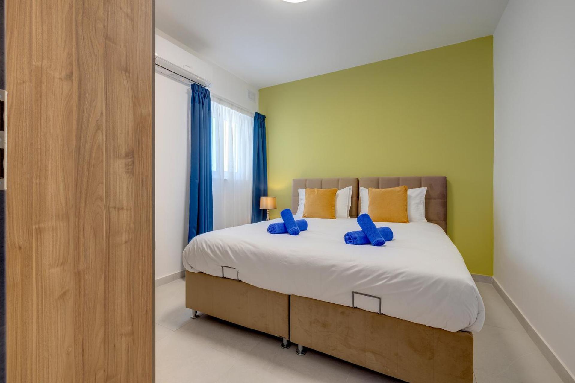 Wave Crest Holiday Apartments خليج سانت بول المظهر الخارجي الصورة
